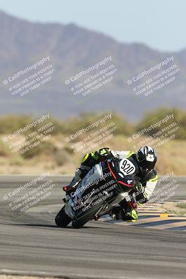 media/Oct-04-2025-CVMA (Sat) [[408bcdd6e4]]/Race 14-500-400-350 Supersport/